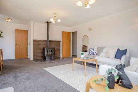 Photo of property in 19 King Street, Dannevirke, 4930