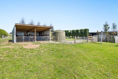 Photo of property in 472 Lees Road, Feilding, 4775