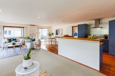 Photo of property in 15 Salisbury Avenue, Terrace End, Palmerston North, 4410