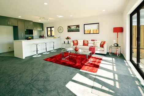 Photo of property in 7 Parkwood Crescent, Gulf Harbour, Whangaparaoa, 0930