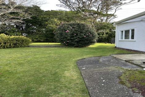 Photo of property in 306 South Road, Omata, New Plymouth, 4374