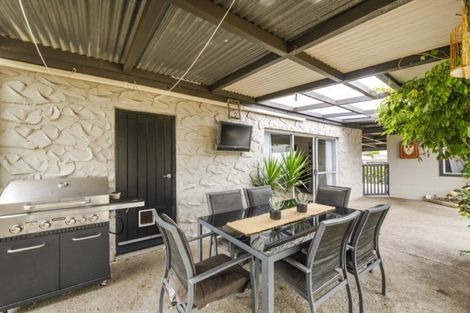 Photo of property in 18 Queen Street, Feilding, 4702