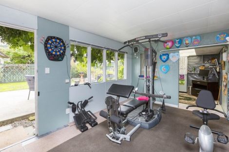 Photo of property in 5 Parera Grove, Heretaunga, Upper Hutt, 5018