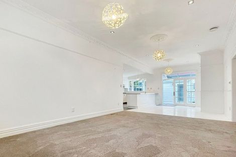 Photo of property in 9 Calgarry Avenue, Thorndon, Wellington, 6011