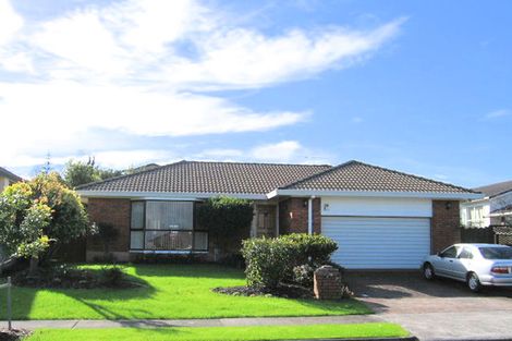 Photo of property in 58 Channing Crescent, Botany Downs, Auckland, 2010