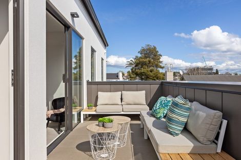 Photo of property in 23 Frater Avenue, Milford, Auckland, 0620