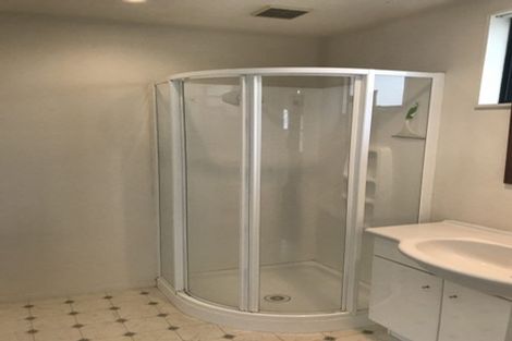 Photo of property in 1/2 Malcolm Lane, Thorndon, Wellington, 6011