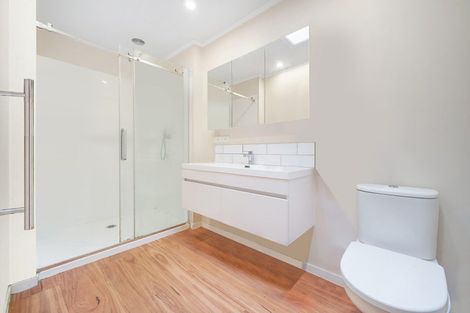 Photo of property in 32a Gills Avenue, Papakura, 2110