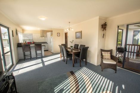 Photo of property in 14 Thornlea Drive, Welcome Bay, Tauranga, 3112