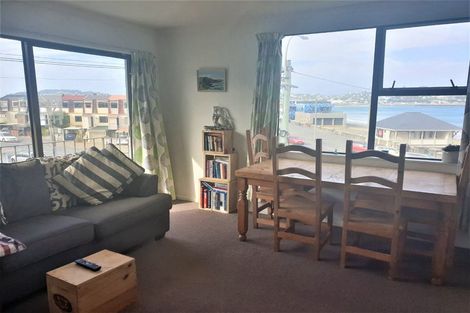 Photo of property in 6/102 Lyall Parade, Lyall Bay, Wellington, 6022