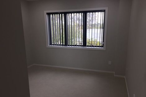 Photo of property in 62 Woodglen Road, Glen Eden, Auckland, 0602