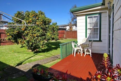 Photo of property in 4 Barbary Avenue, Kelston, Auckland, 0602
