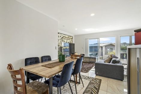 Photo of property in 7/15 Andersons Road, Oteha, Auckland, 0632