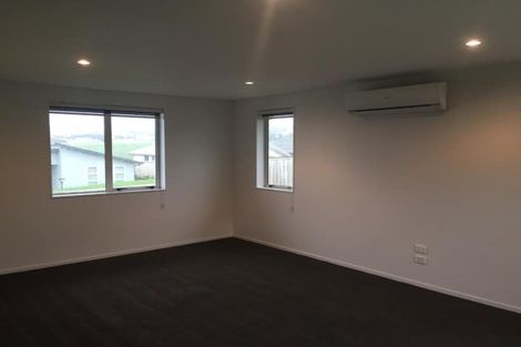 Photo of property in 21 Raithburn Terrace, Pokeno, 2402