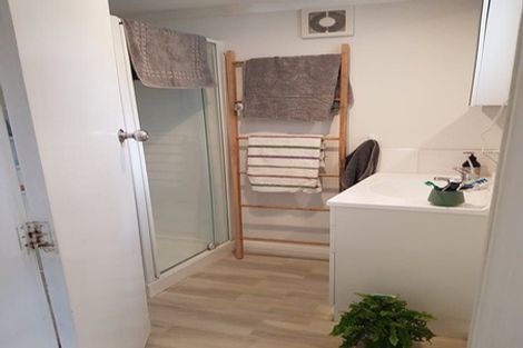 Photo of property in 26 Northland Road, Northland, Wellington, 6012