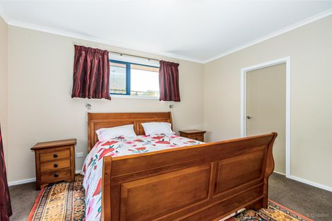 Photo of property in 1 Eric Batchelor Place, Waimate, 7924