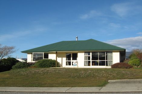 Photo of property in 7 Kings Drive, Wanaka, 9305