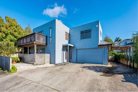 Photo of property in 20a Belleaire Court, West Harbour, Auckland, 0618