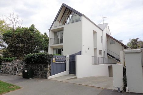 Photo of property in 4/32 Cranmer Square, Christchurch Central, Christchurch, 8013