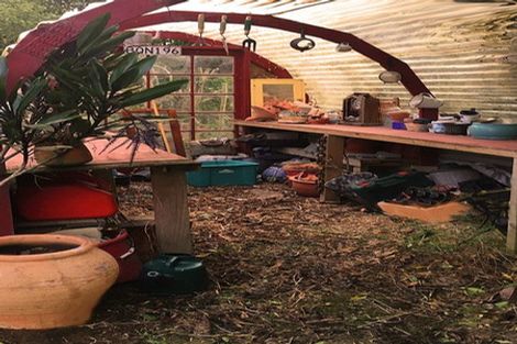 Photo of property in 76 Top Town Place, Coromandel, 3506