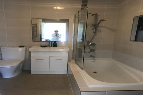 Photo of property in 2/25 Birchfield Road, Hauraki, Auckland, 0622