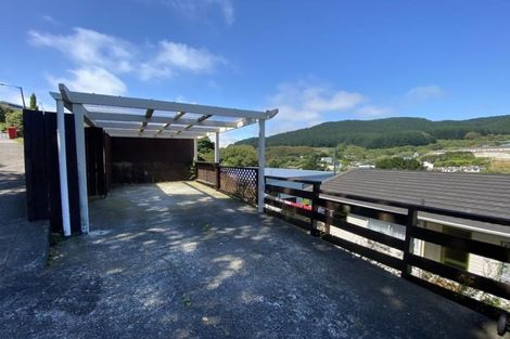 Photo of property in 15b Florio Terrace, Tawa, Wellington, 5028