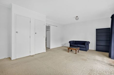 Photo of property in 1/7 Dakota Avenue, Beach Haven, Auckland, 0626