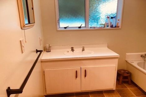 Photo of property in 70a Rimu Street, Waikanae, 5036