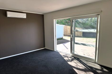 Photo of property in 90 Maupuia Road, Maupuia, Wellington, 6022