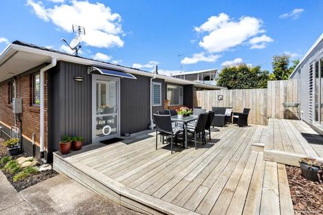 Photo of property in 2/6 Poseidon Place, Half Moon Bay, Auckland, 2012