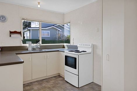 Photo of property in 6a Dives Avenue, Hawera, 4610