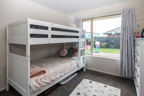 Photo of property in 9 Kingsbridge Drive, Burwood, Christchurch, 8083