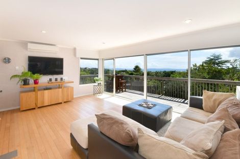 Photo of property in 27 Scott Road, Stanmore Bay, Whangaparaoa, 0932