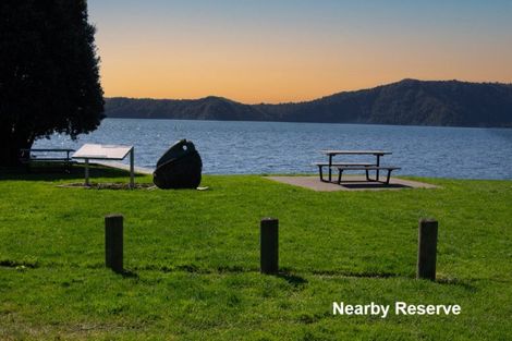 Photo of property in 32 Wharetoroa Drive, Rotoiti Forest, Rotorua, 3074