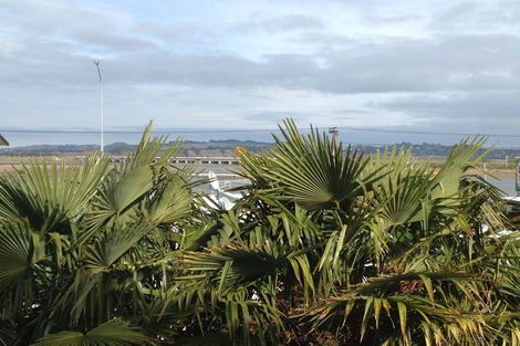 Photo of property in 82b Charles Street, Westshore, Napier, 4110