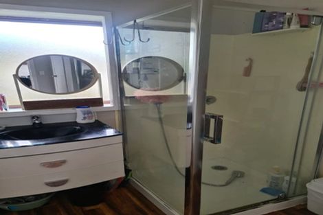 Photo of property in 66 Christmas Road, Manurewa, Auckland, 2102