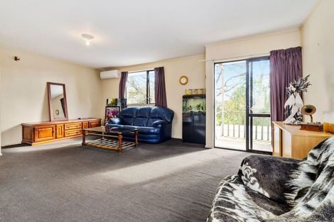 Photo of property in 1/71 Redcrest Avenue, Red Hill, Papakura, 2110
