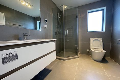 Photo of property in 1/11 Oteha Valley Road, Northcross, Auckland, 0632