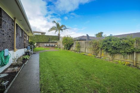 Photo of property in 2/13 Waitaki Street, Henderson, Auckland, 0612