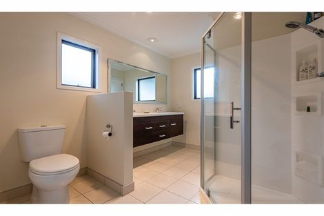 Photo of property in 12 Whitu Street, Khandallah, Wellington, 6035