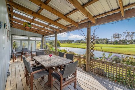 Photo of property in 107 Benjamin Place, Matarangi, Whitianga, 3592