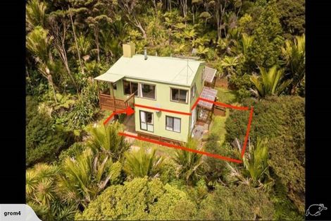 Photo of property in 89 Glenesk Road, Piha, New Lynn, 0772