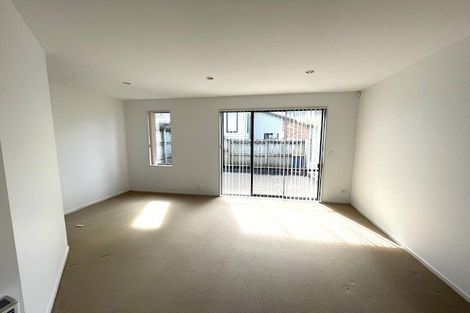 Photo of property in 48/22 Northcross Drive, Oteha, Auckland, 0632