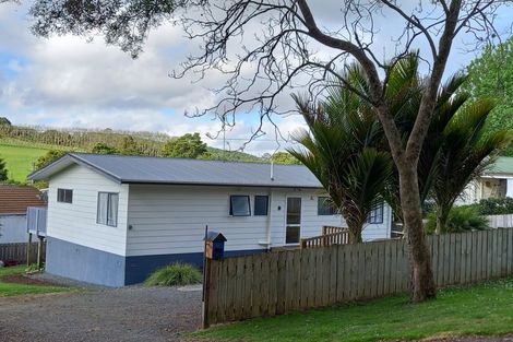 Photo of property in 5 Beacondale Place, Te Kamo, Whangarei, 0112