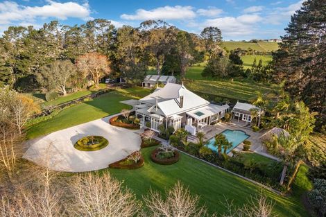 Photo of property in 70 Pomona Road, Kumeu, 0891