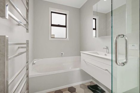 Photo of property in 14 Rollerson Street, Papakura, 2110