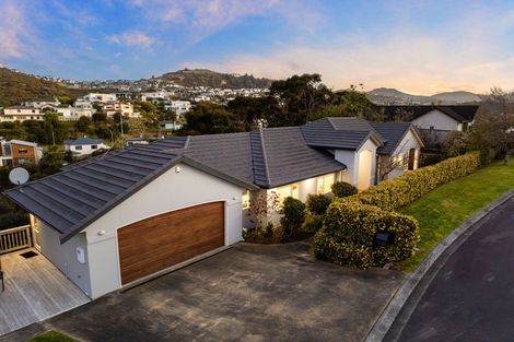 Photo of property in 4 Petrel Lane, Whitby, Porirua, 5024