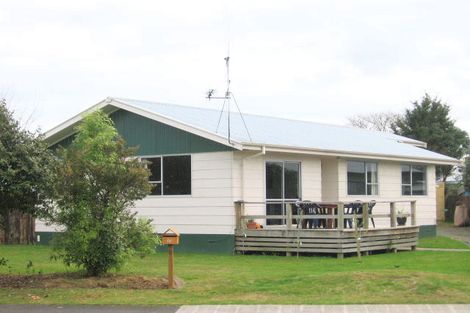 Photo of property in 17 Elmwood Crescent, Pukete, Hamilton, 3200
