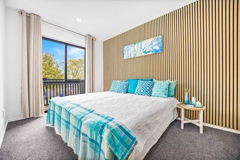 Photo of property in 63 Rakich Place, Henderson, Auckland, 0612