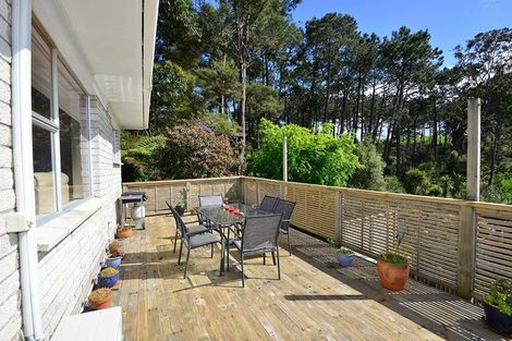 Photo of property in 1/48 Ravenwood Drive, Forrest Hill, Auckland, 0620